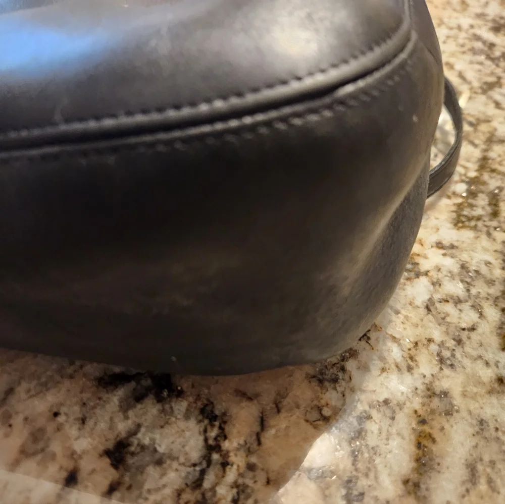 Coach Purse, Vintage Chelsea Hobo bag. Soft Thick black leather A9D 6003 Y2K